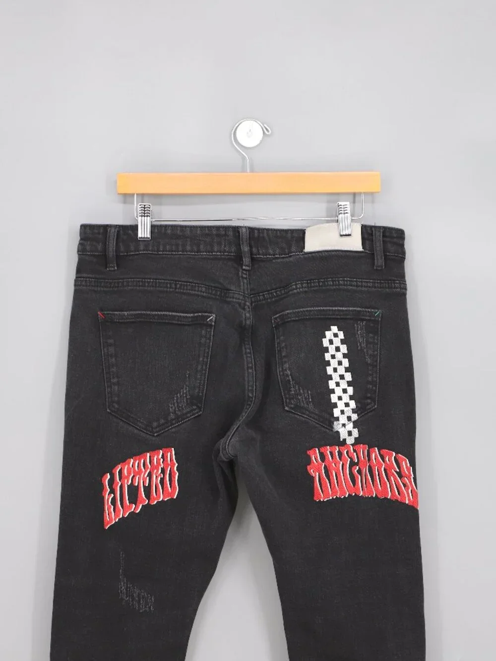 Lifted Anchors lifted anchors